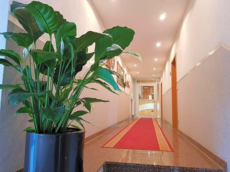 Hotel Habana image