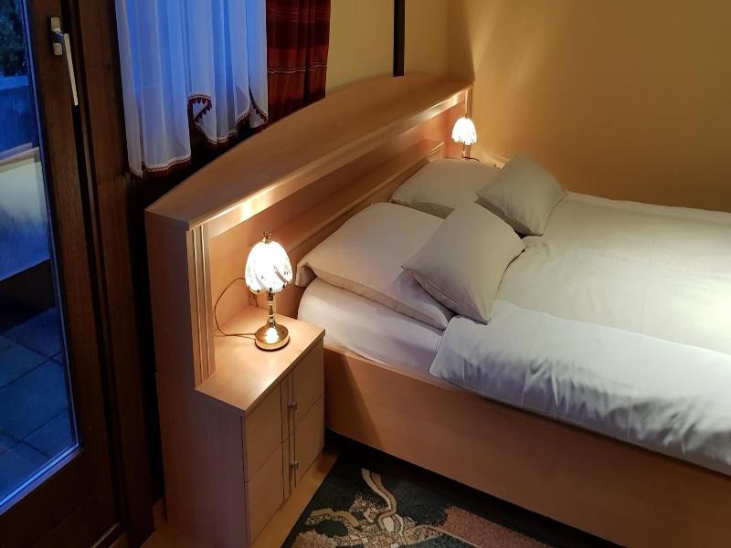 Hotel Julia image