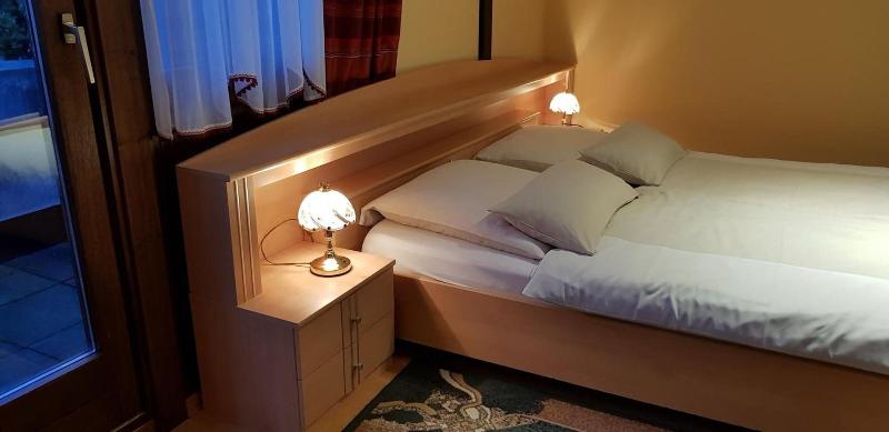 Hotel Julia image