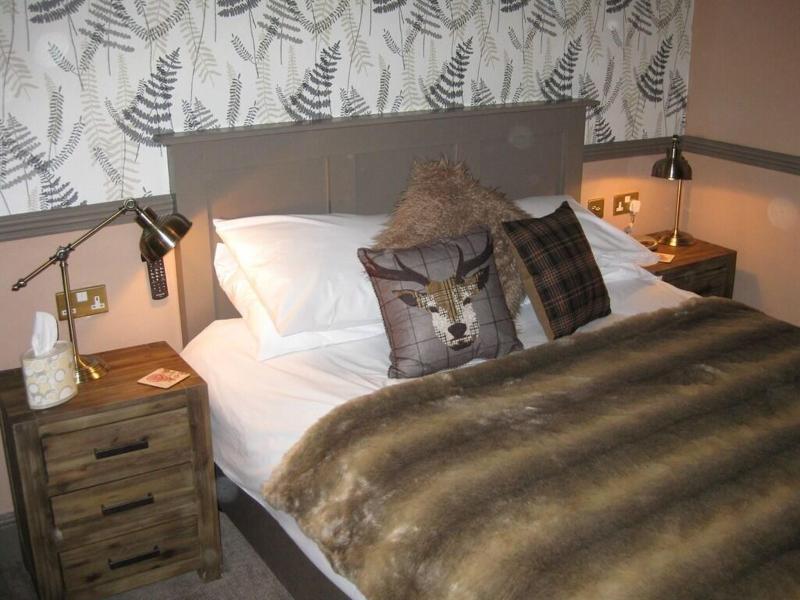 Pen Mill Hotel image