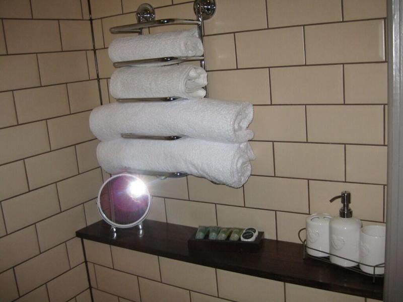 Pen Mill Hotel image