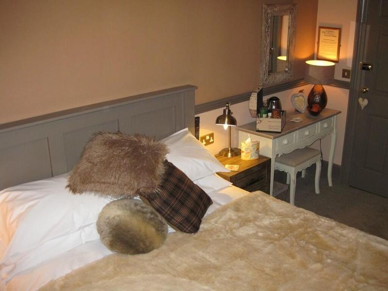 Pen Mill Hotel image