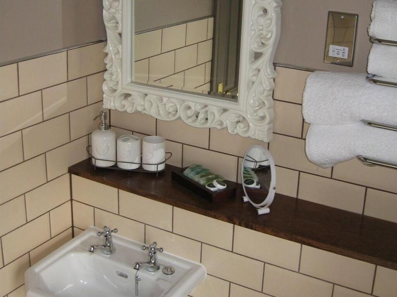 Pen Mill Hotel image