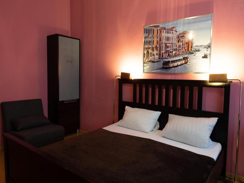 Hotel-pension Charlottenburg image
