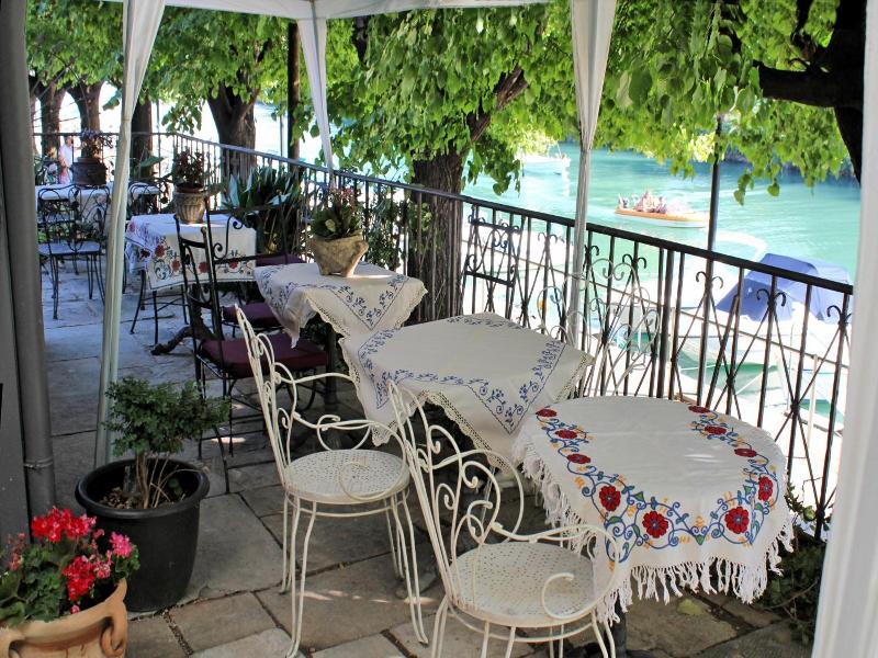 Villa Fiorita image