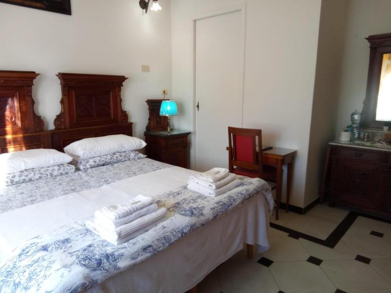 Villa Fiorita image
