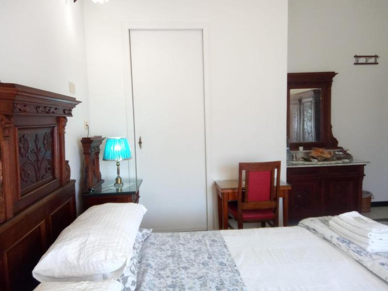 Villa Fiorita image