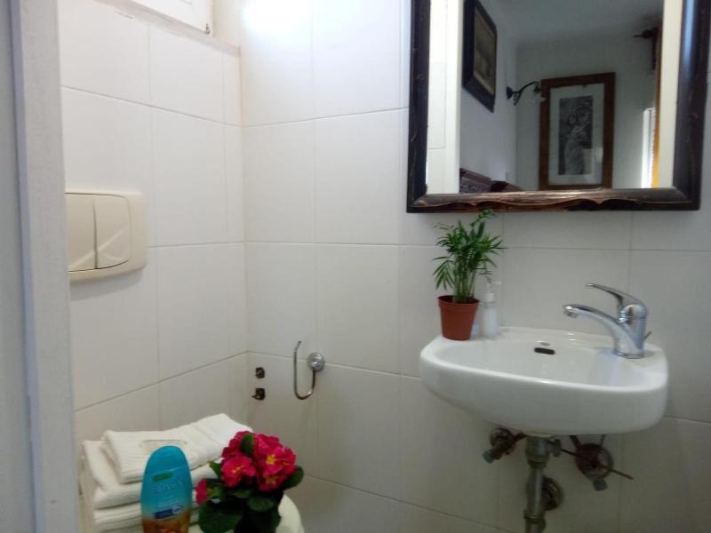 Villa Fiorita image