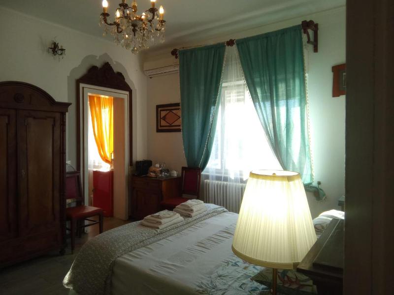 Villa Fiorita image