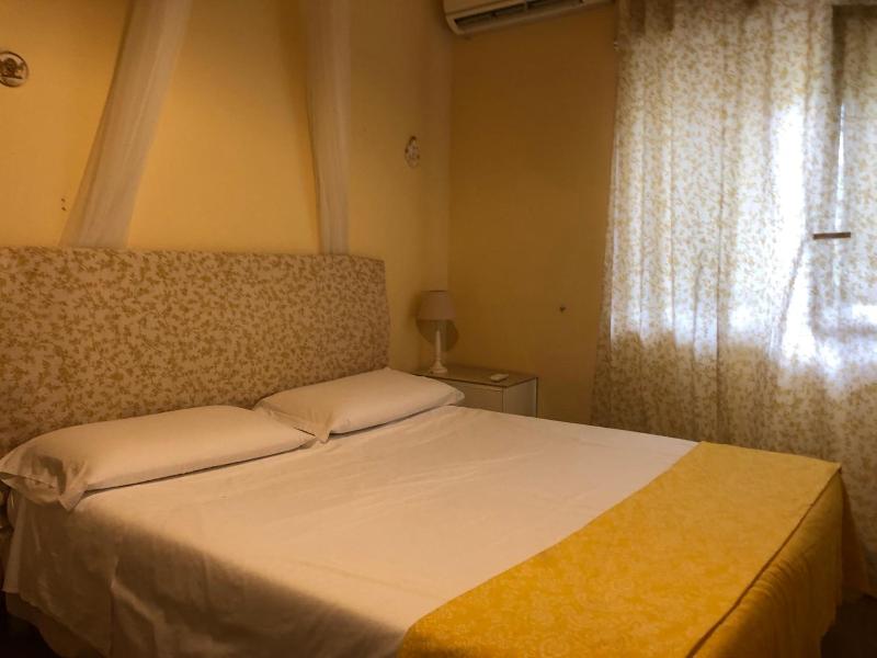 B&B Xenia image