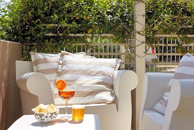 Hotel La Fenice image