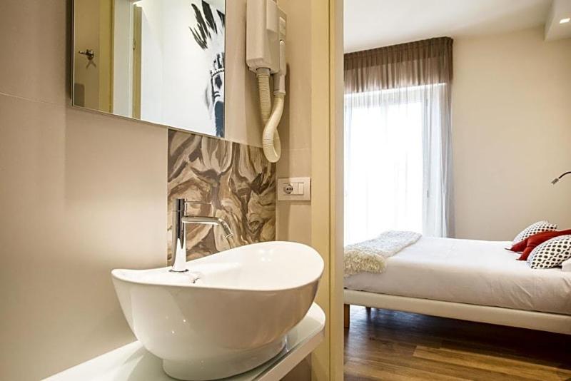 Hotel La Fenice image
