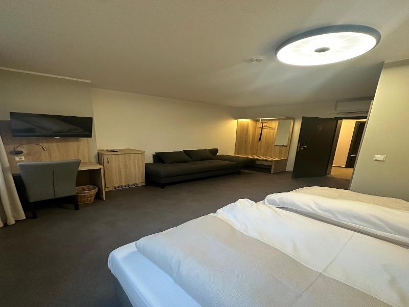 MediTerra Hotel & Restaurant image