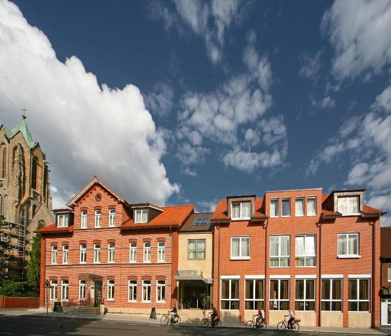 Hotel Von Euch image