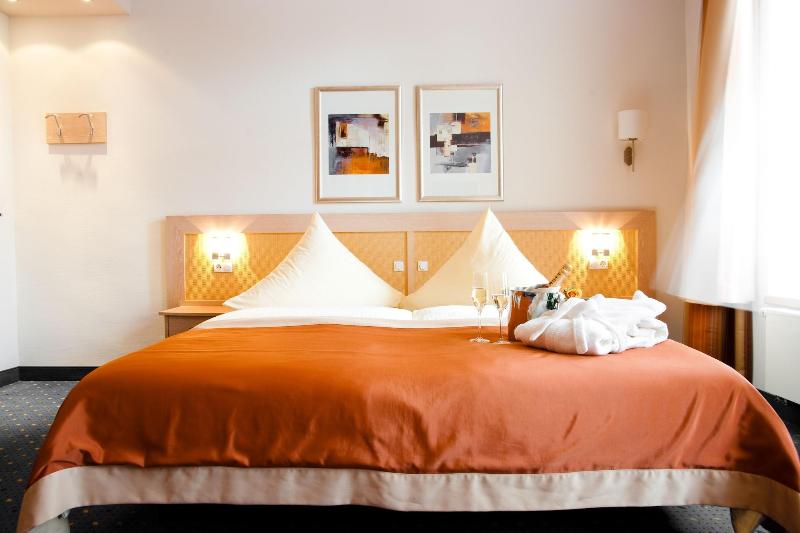 Hotel Von Euch image