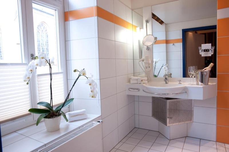 Hotel Von Euch image