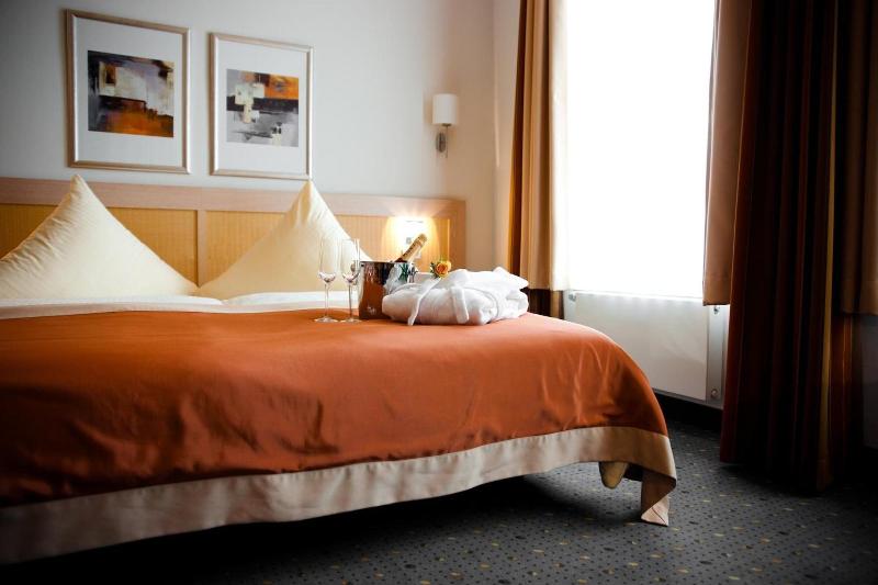 Hotel Von Euch image