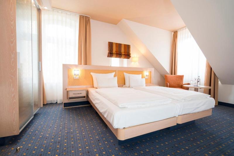 Hotel Von Euch image