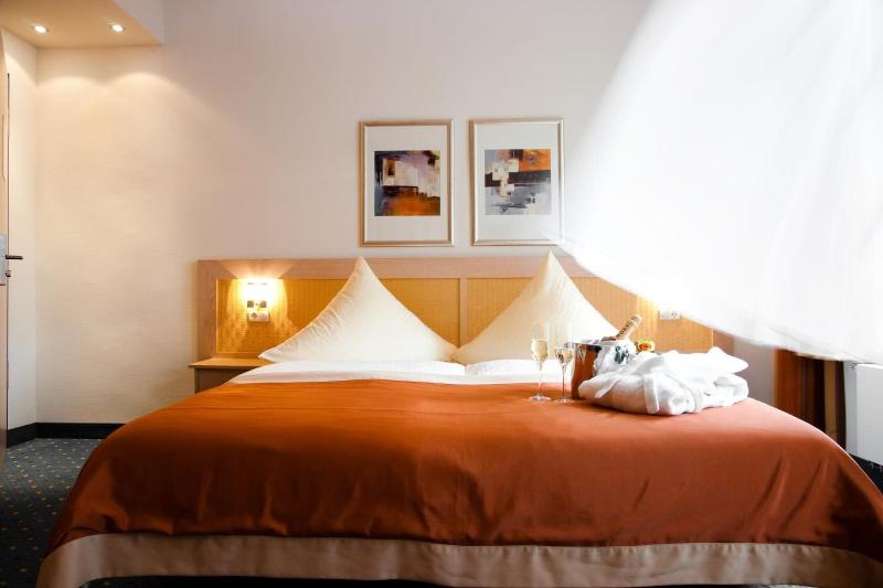Hotel Von Euch image
