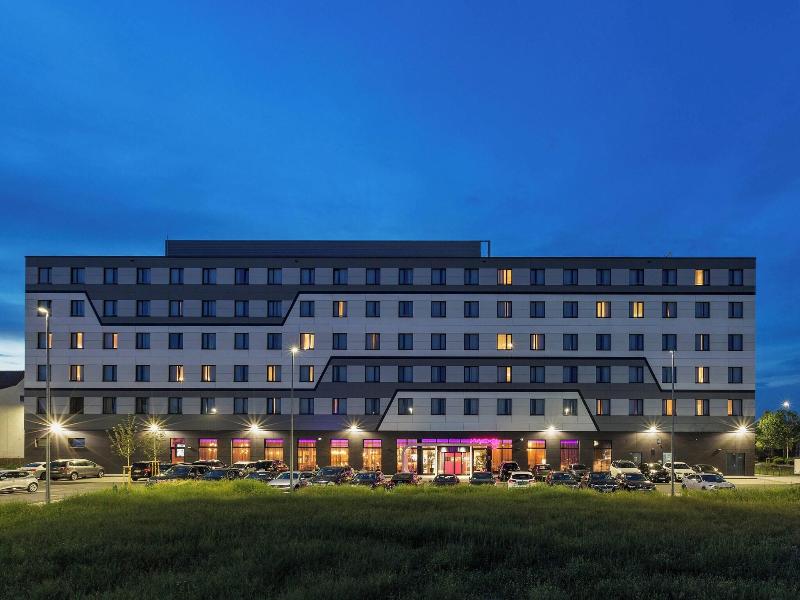 Moxy Frankfurt Airport Kelsterbach image
