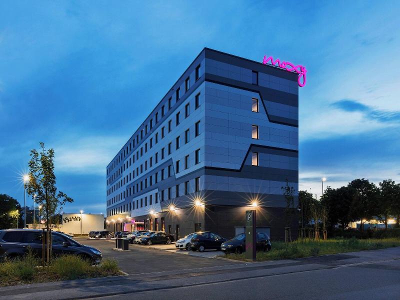 Moxy Frankfurt Airport Kelsterbach image