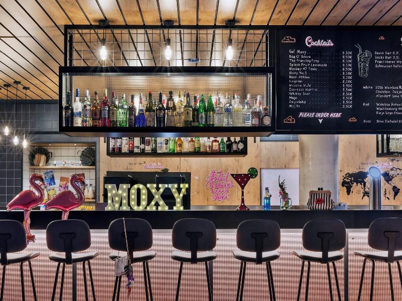 Moxy Frankfurt Airport Kelsterbach image