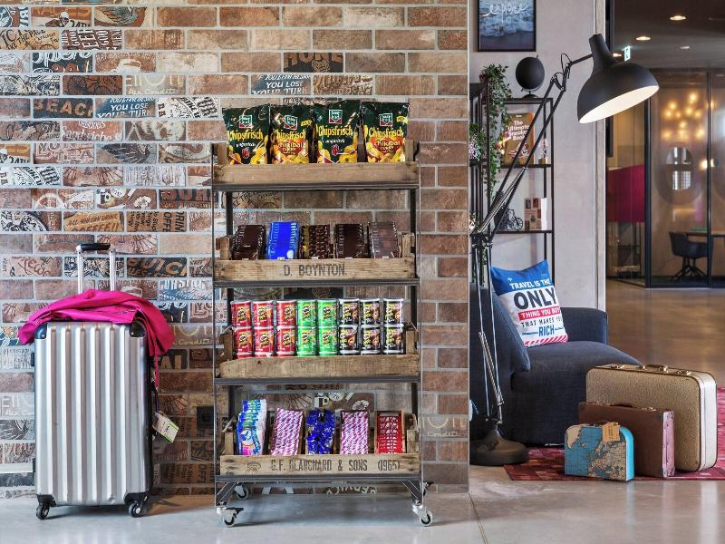Moxy Frankfurt Airport Kelsterbach image