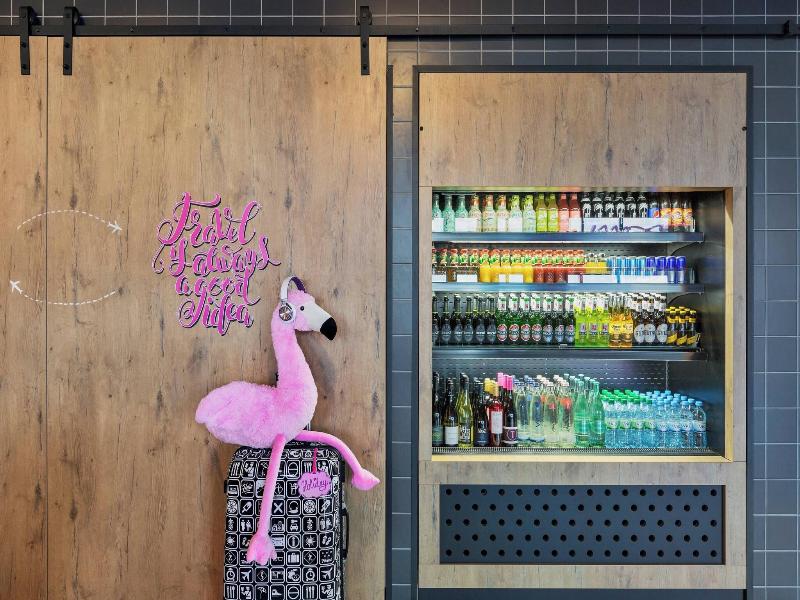 Moxy Frankfurt Airport Kelsterbach image