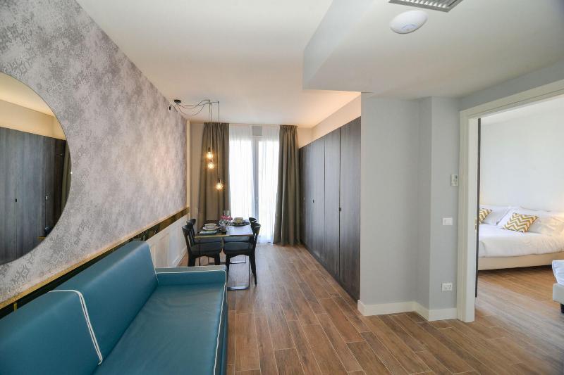 Residence Ten Suite image