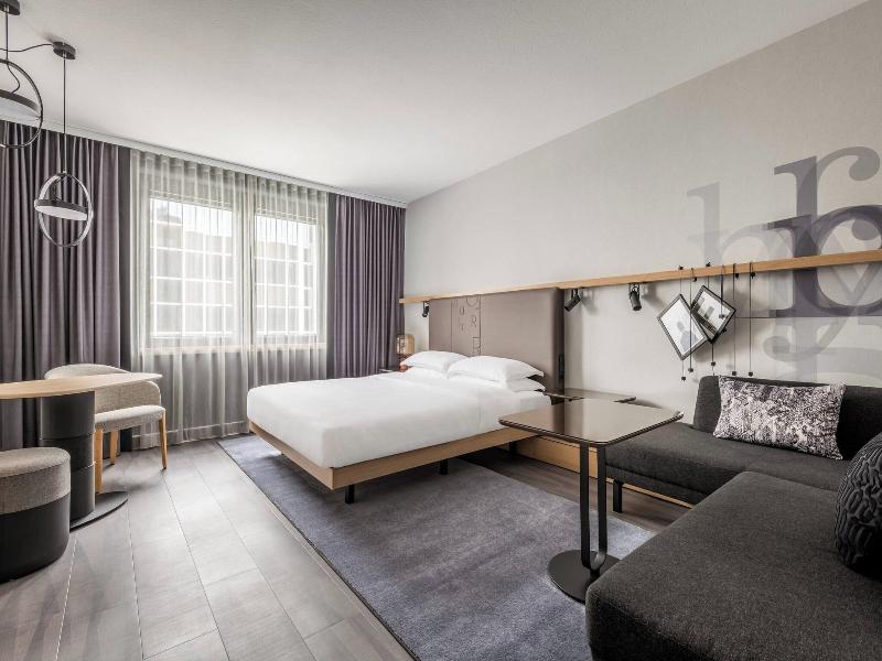 Frankfurt Airport Marriott Hotel image