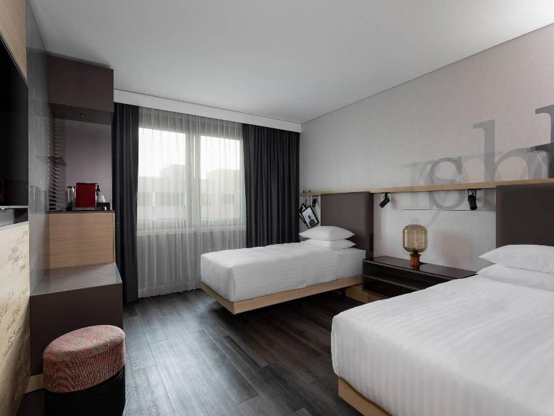 Frankfurt Airport Marriott Hotel image