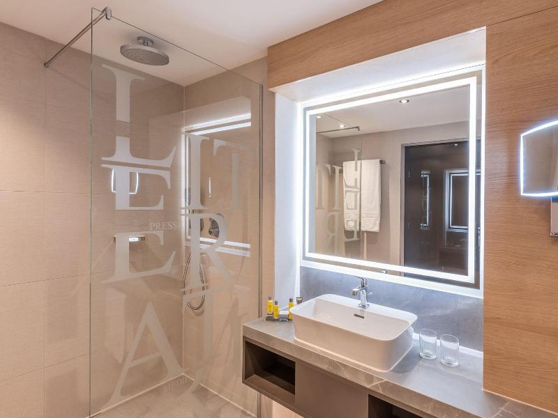 Frankfurt Airport Marriott Hotel image