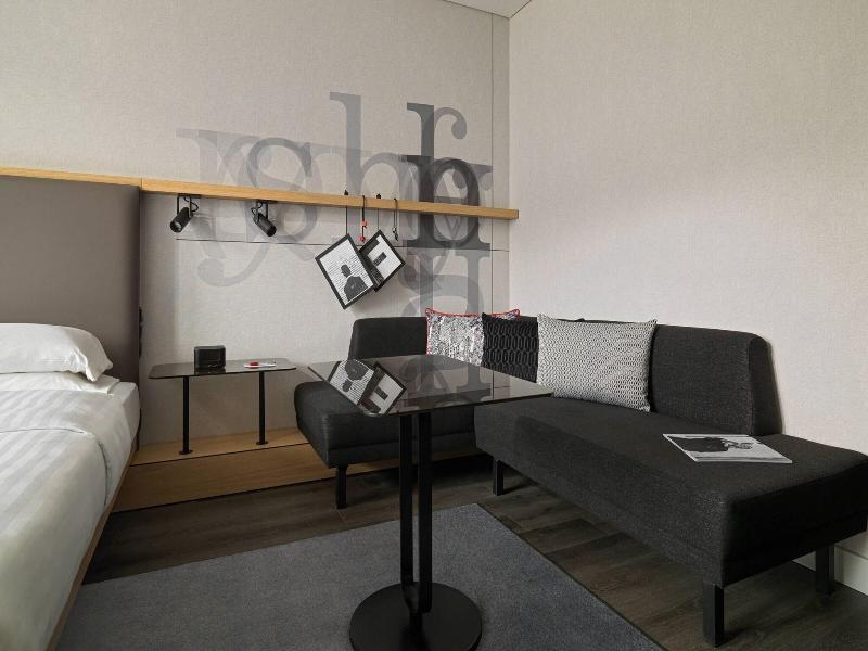 Frankfurt Airport Marriott Hotel image