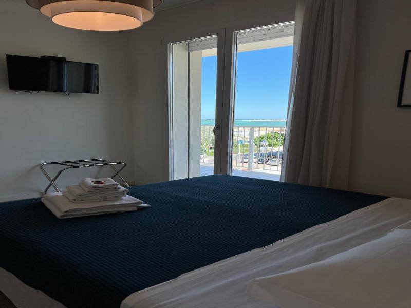 Hotel Riva E Mare image