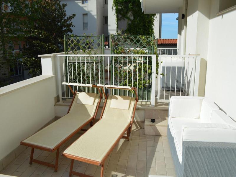 Hotel Riva E Mare image
