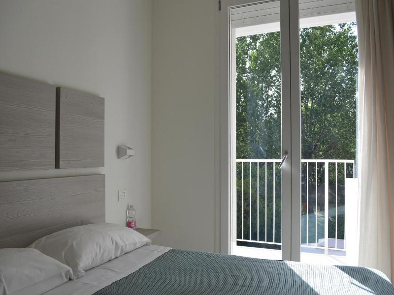 Hotel Riva E Mare image