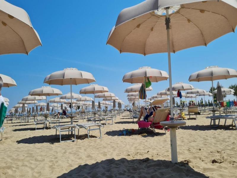 Hotel Riva E Mare image