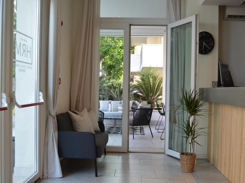 Hotel Riva E Mare image
