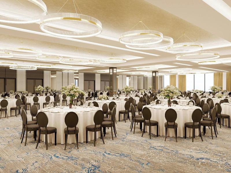 Courtyard By Marriott London Heathrow Airport image
