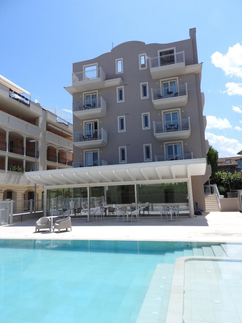 Hotel Carducci image
