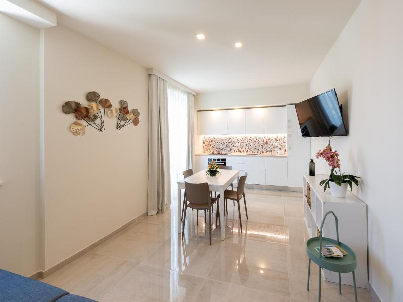 Hotel Carducci image