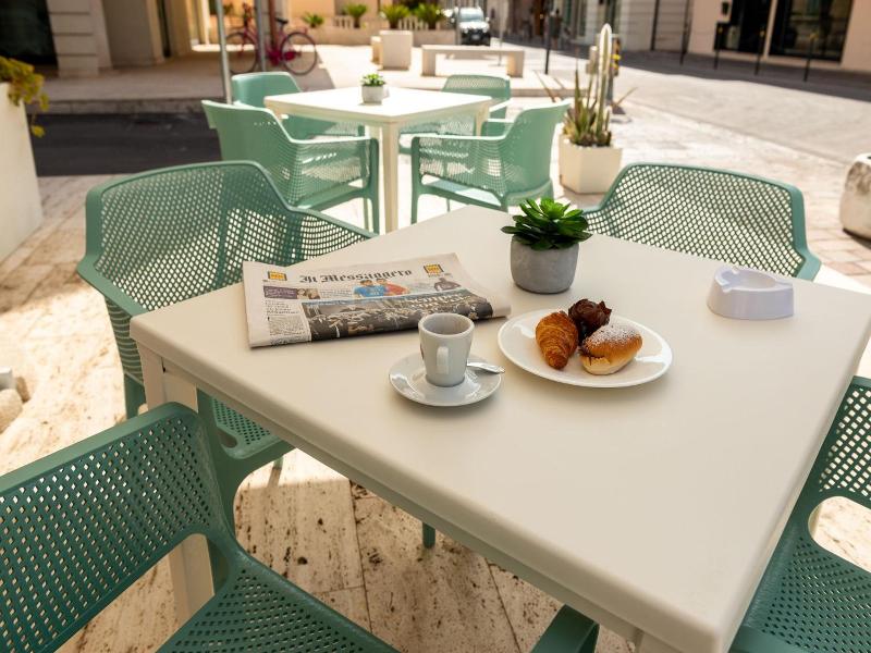 Hotel Carducci image