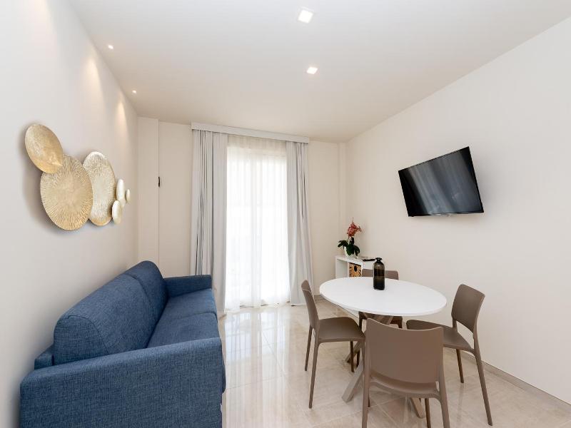Hotel Carducci image