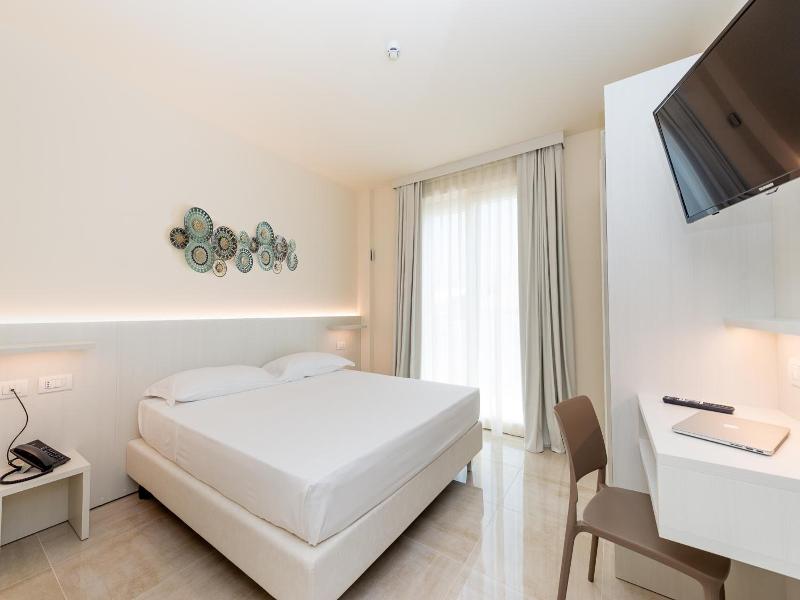 Hotel Carducci image