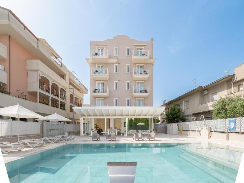 Hotel Carducci image