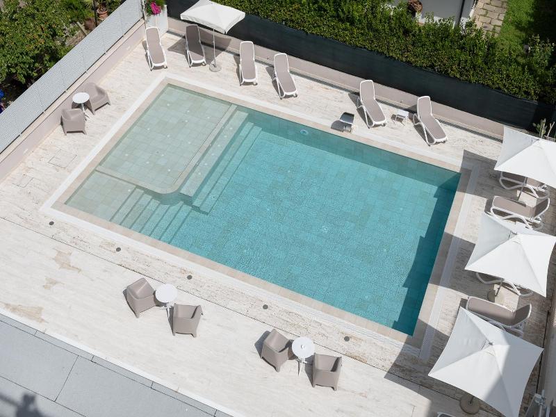 Hotel Carducci image
