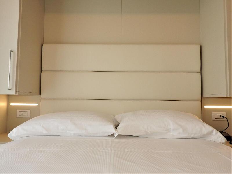 Hotel Carducci image