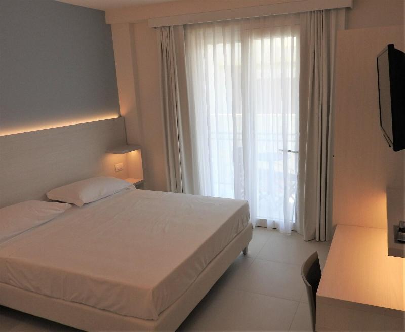 Hotel Carducci image