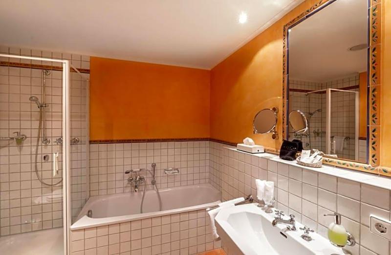 Romantik Hotel Residenz Am See image