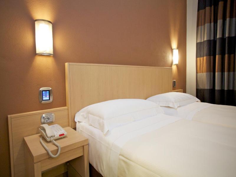 Hotel Dei Vicari image